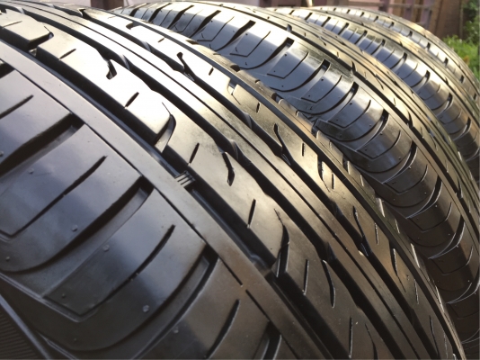 ยาง Dunlop 265 65 17 ปลายปี16 ดอกเต็ม ตุ่มครบ ไม่มีกินข้าง ใช้ยาว ราคาไม่แพง