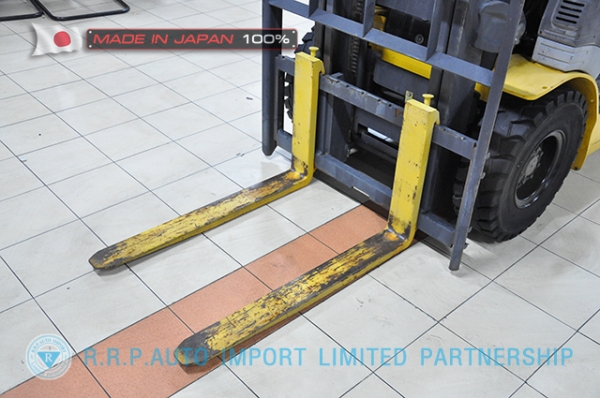 ขายรถโฟล์คลิฟท์มือสอง KOMATSU รุ่น FG15T-20-672584 นำเข้าจากประเทศญี่ปุ่น 100\% ไม่เคยใช้งานในไทย