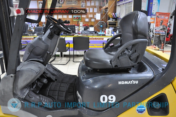 ขายรถโฟล์คลิฟท์มือสอง KOMATSU รุ่น FG15T-20-672584 นำเข้าจากประเทศญี่ปุ่น 100\% ไม่เคยใช้งานในไทย