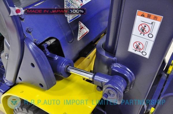 ขายรถโฟล์คลิฟท์มือสอง KOMATSU รุ่น FG20LC-12-532713 นำเข้าจากประเทศญี่ปุ่น 100\% ไม่เคยใช้งานในไทย