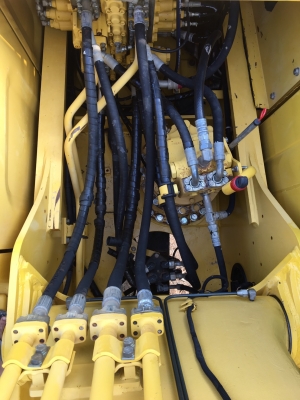 ขายด่วน!! Komatsu PC200-8 สภาพสวยค่ะ