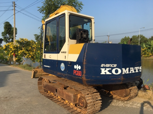 ขายด่วน!! Komatsu PC60-6 รถนำเข้าค่ะ