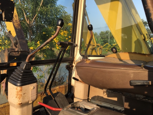 ขายด่วน!! Komatsu PC60-6 รถนำเข้าค่ะ