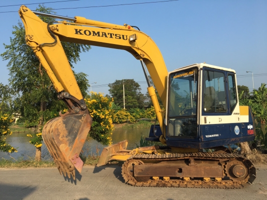 ขายด่วน!! Komatsu PC60-6 รถนำเข้าค่ะ