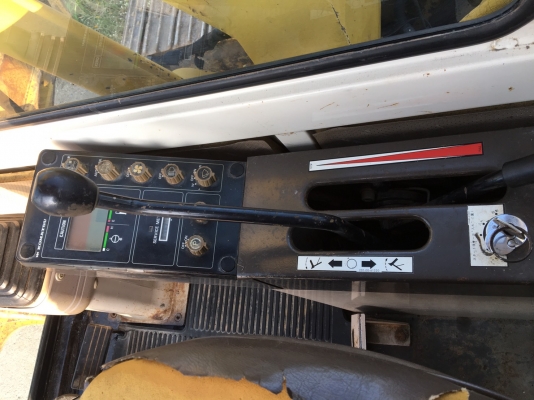 ขายด่วน!! Komatsu PC60-6 รถนำเข้าค่ะ