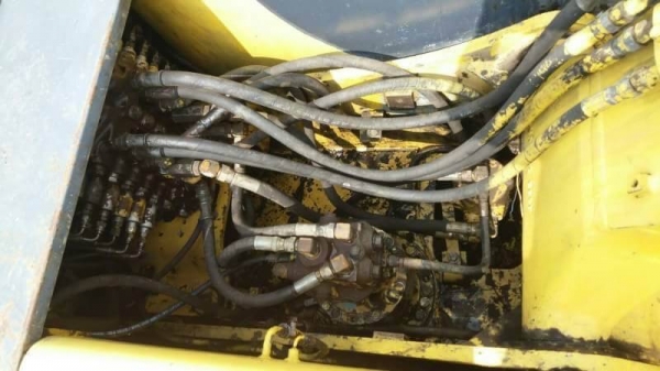 ขาย 765,000 KOMATSU PC 120-6 เครื่องโคมัสสุดี ไฟฟ้าครบ ปั้มแรง เอวแน่น ช่วงล่างดี อินวอยทร์  รถอยู่  ราชบุรี โทร&amp;ไอดีไลน์ 0610710295