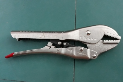 ขายคีมล็อก AUTO