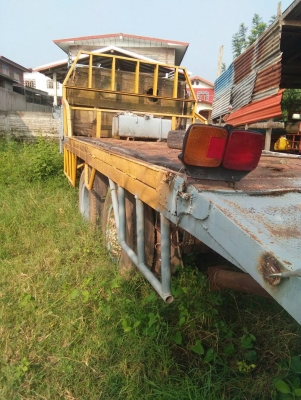 ขายรถลากสิบล้อเครื่อง6BB พร้อมบันไดไฮดรอลิค ไม่มีทะเบียน ราคา160,000บาทสนใจติดต่อ 0895770265