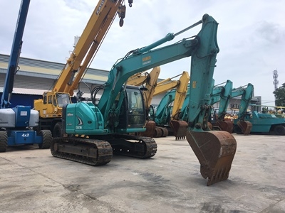 KOBELCO : SK135SR-2#YY06 ปี2010 นำเข้าตรงจากญี่ปุ่นครับ 0988585524 สามภพครับ