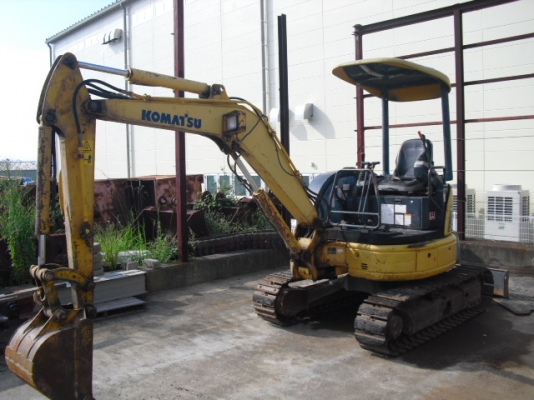 (ถึงไทยเร็วๆนี้ครับ) PC30MR-2 #22XXX 2862ชม. ปี2004 นำเข้าตรงจากญี่ปุ่น 0988585524 สามภพครับ