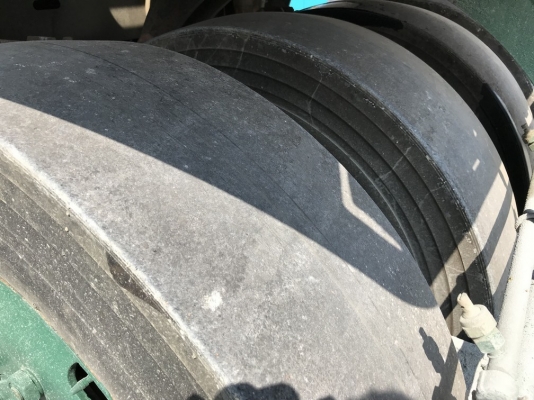 รถบด Dynapac แบบ 9 ล้อ รุ่น RT200-C สภาพสวยมาก ๆ นำเข้าจากญี่ปุ่นโดยตรง รถบด Dynapac แบบ 9 ล้อ รุ่น RT200-C สภาพสวยมาก ๆ นำเข้าจากญี่ปุ่นโดยตรง