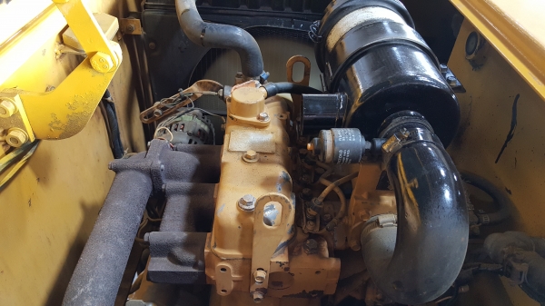 ขายรถบด KOMATSU รุ่น JV40-2- มือสองญี่ปุ่น หน้าเหล็ก หลังยาง เอวอ่อน สั่นสะเทือนได้ ทำงานดีทุกระบบ สวยพร้อมใช้งาน มือถือ 0818753444