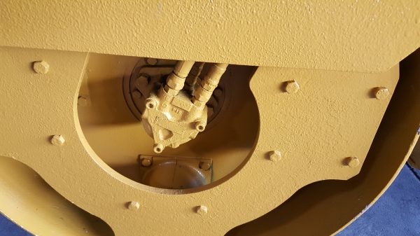 ขายรถบด KOMATSU รุ่น JV40-2- มือสองญี่ปุ่น หน้าเหล็ก หลังยาง เอวอ่อน สั่นสะเทือนได้ ทำงานดีทุกระบบ สวยพร้อมใช้งาน มือถือ 0818753444