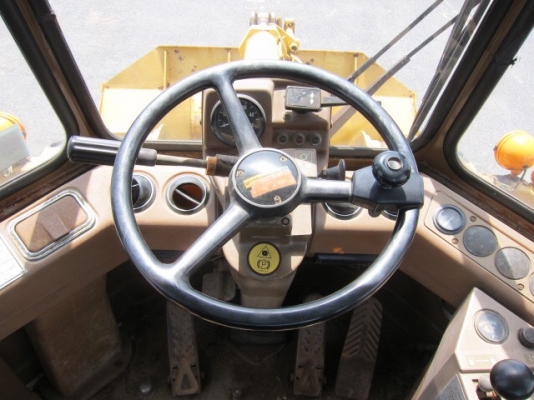 CAT 936 เก่าญี่ปุ่นแท้ สภาพสวย ราคาไม่แพง โทร.090-986-2521 อ๊อบ