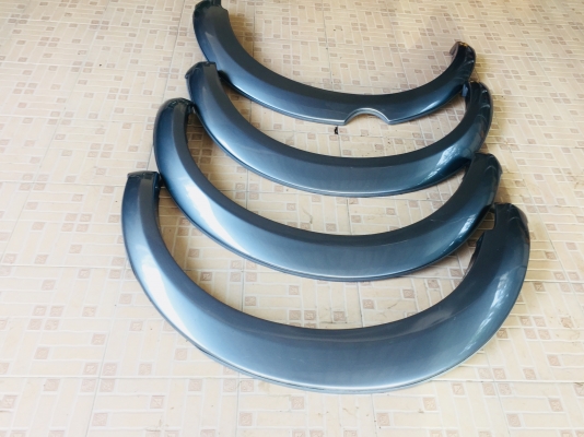 คิ้วล้อไทรทั่น