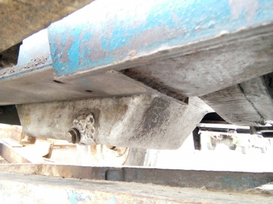 รถไถ FORD รุ่น 5000 มีอุปกรณ์ใบมีดดันหน้า