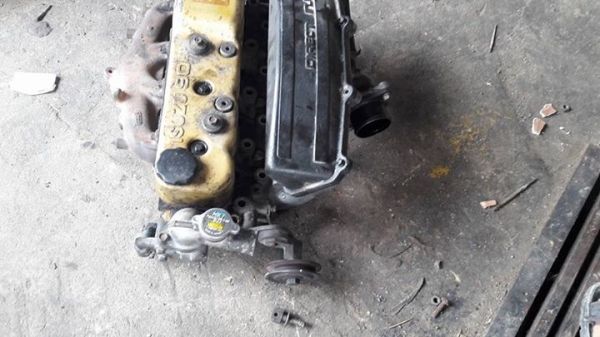 ฝาสูบ อีซูสุ พร้อมท่อไอดี