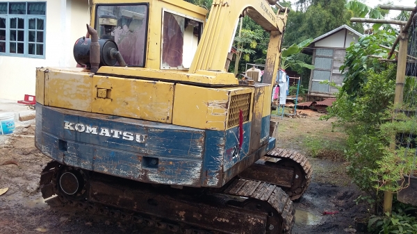 ขายรถแม็กโค / โคมัสสุ PC60-3 เครื่องโคมัสสุ ปั้มเฟือง ขายรถแม็กโค / โคมัสสุ PC60-3 เครื่องโคมัสสุ ปั้มเฟือง