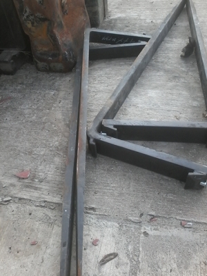 งาใหม่ยาวพิเศษของรถยก ขนาด 2 ตัน หน้ากว้าง10เซนติเมตร/ หนา 4 เซนติเมตร/ สูง54 เซนติเมตร / ยาว 182 เซนติเมตร ขายถูก 15,000 บาท งาใหม่ยาวพิเศษของรถยก ขนาด 2 ตัน หน้ากว้าง10เซนติเมตร/ หนา 4 เซนติเมตร/ สูง54 เซนติเมตร / ยาว 182 เซนติเมตร ขายถูก 15,000 บาท