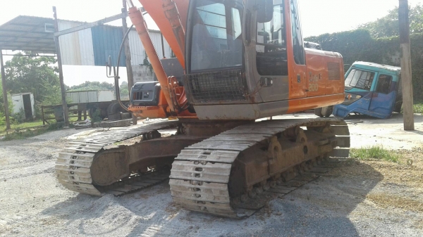 HITASHI 200ZS -1 ใช้งาน 8000ช.ม เอกสารเล่มทะเบียน