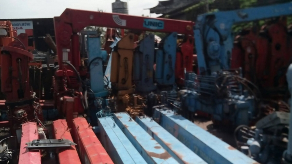 เครน 5 ตัน ราคา 500,000 ยูนิกกับทาดาโน่เฉพาะตัวเครน