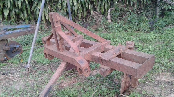 ขายด่วนผานยกร่องรถไถฟอร์ด