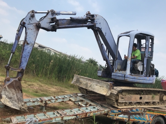 ขายแบ็คโฮ Komatsu PC 75UU-2 เครื่องดี ปั๊มดี ทำงานไวคอลโทรลสั้น ปั้มนิ้ว