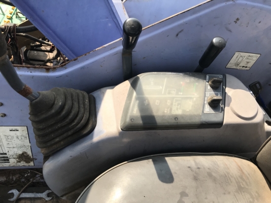 ขายแบ็คโฮ Komatsu PC 75UU-2 เครื่องดี ปั๊มดี ทำงานไวคอลโทรลสั้น ปั้มนิ้ว