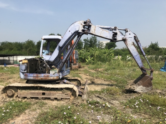 ขายแบ็คโฮ Komatsu PC 75UU-2 เครื่องดี ปั๊มดี ทำงานไวคอลโทรลสั้น ปั้มนิ้ว