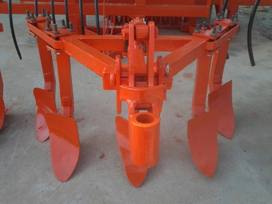 ขาขูดหญ้าในร่องอ้อยสำหรับรถไถเดินตาม