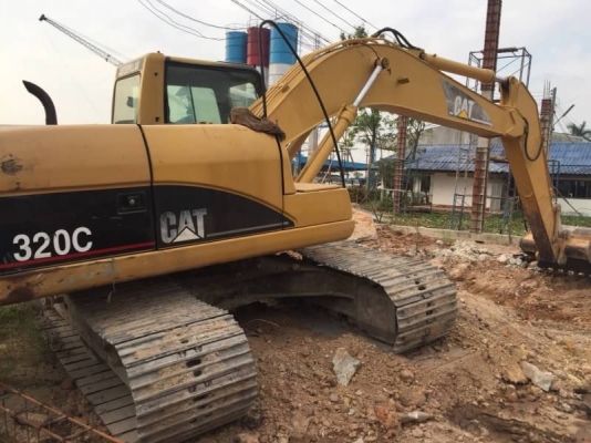 ขายด่วน. CAT. 320 C.  11500. ชั่วโมง. สภาพดีมาก เล่มพร้อม