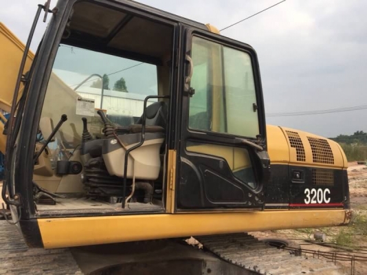 ขายด่วน. CAT. 320 C.  11500. ชั่วโมง. สภาพดีมาก เล่มพร้อม