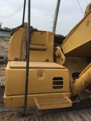 ขายด่วน. CAT. 320 C.  11500. ชั่วโมง. สภาพดีมาก เล่มพร้อม