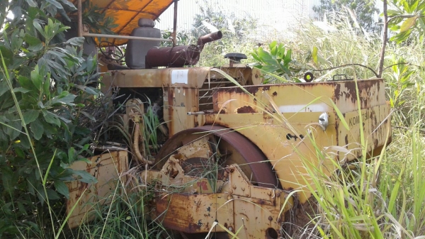 ขายรถบด 8 ตันจำนวน 2 คันคันละ 400,000 บาท