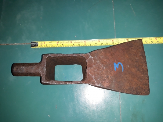 ขายจอบหงอนโบราณหนักครึ่งกิโล  Made in Japan.