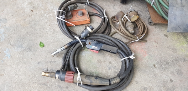 เครื่องเขื่อม co2 mig 3 สาย 200 ไฟญี่ปุ่น อุปกร๋ครบ