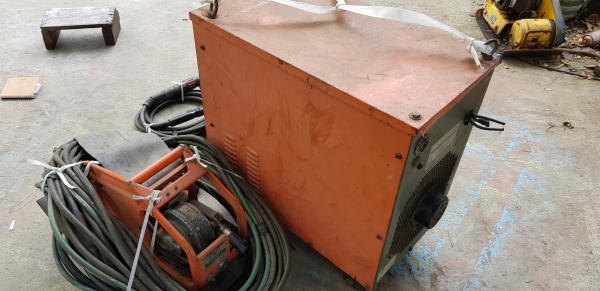 เครื่องเขื่อม co2 mig 3 สาย 200 ไฟญี่ปุ่น อุปกร๋ครบ