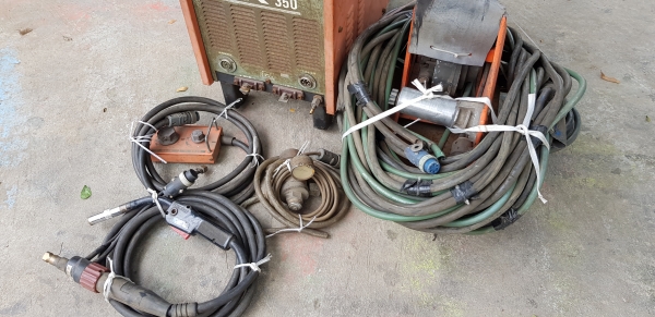 เครื่องเขื่อม co2 mig 3 สาย 200 ไฟญี่ปุ่น อุปกร๋ครบ