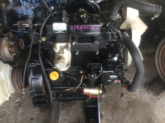 ขายเครื่องเเบคโฮ PC30 เก่าญี่ปุ่น ยี่ห้อ ยันมาร์ รุ่น 3T84 HL หรือ  ใช้ใส่เเบคโฮ KOMATSU pc30 แทน รุ่น3D84 ได้