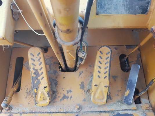 รถตักล้อยาง Komatsu JH30 เครื่องดี เกียร์ดี ปั๊มดี พร้อมใช้งานได้เลย