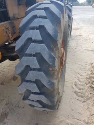 รถตักล้อยาง Komatsu JH30 เครื่องดี เกียร์ดี ปั๊มดี พร้อมใช้งานได้เลย