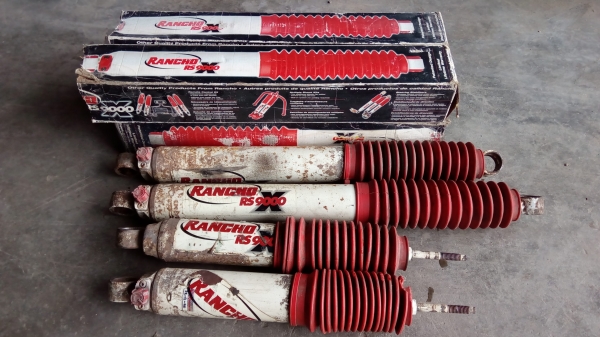 โช้คน้ำมันปรับระดับได้ยี่ห้อRANCHO รุ่น RS 9000X