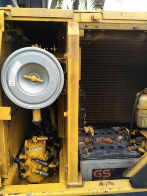 รถบ้านฝากขายจ้า  KOBEKCO SK120-1  มาร์คทรี  เก่าใน  สภาพดี  แทรค 60 ช่วงล่างแน่น  เครื่องปัีมดี   แอร์เย็น ไฟฟ้าครบ  เอกสารอินวอย  พร้อมใช้  โทร 089-7462641  สุวรรณีจ้า