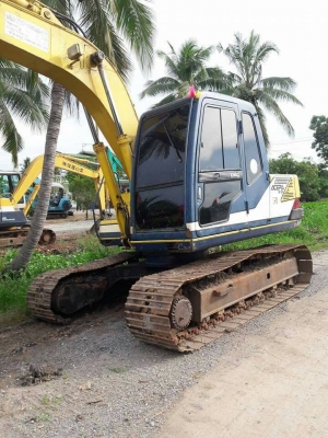 รถบ้านฝากขายจ้า  KOBEKCO SK120-1  มาร์คทรี  เก่าใน  สภาพดี  แทรค 60 ช่วงล่างแน่น  เครื่องปัีมดี   แอร์เย็น ไฟฟ้าครบ  เอกสารอินวอย  พร้อมใช้  โทร 089-7462641  สุวรรณีจ้า