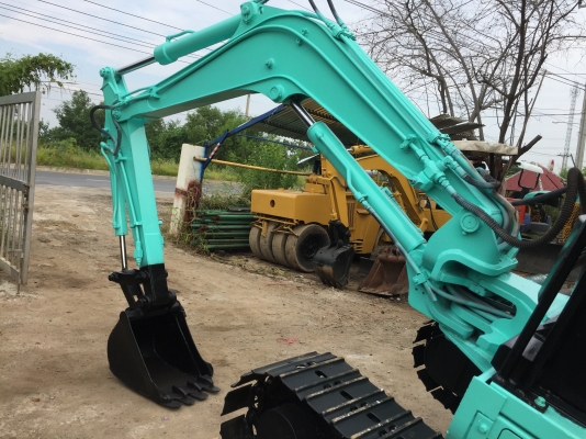 รถแบคโฮtakeuchi tb030 สภาพดี เก่าญี่ปุ่นมีใบอินวอยไม่เคยใช้ในไทย