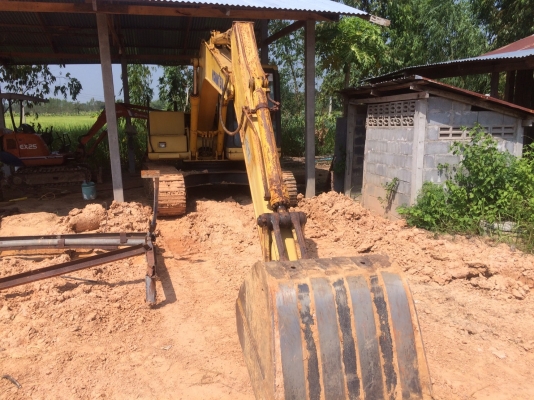 ขายด่วนรถแบคโฮ