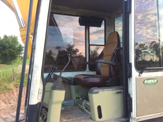 ขายด่วนรถแบคโฮ