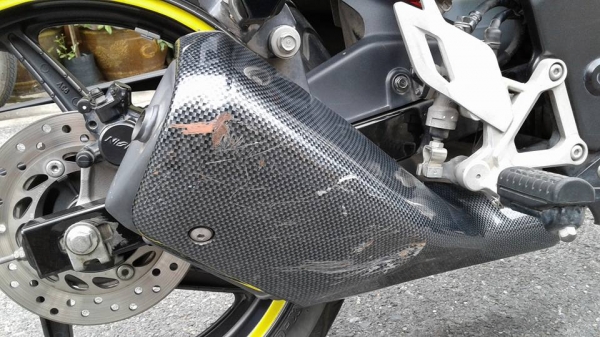 ขาย 36,000 บาท Honda CBR 150 i ปี 57 เครื่องดีเดิมๆ รถวิ่งสองหมื่นกว่าโล ภายนอกมีรอยล้ม ไม่แรงข้างขว