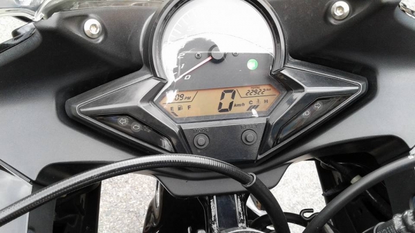 ขาย 36,000 บาท Honda CBR 150 i ปี 57 เครื่องดีเดิมๆ รถวิ่งสองหมื่นกว่าโล ภายนอกมีรอยล้ม ไม่แรงข้างขว ขาย 36,000 บาท Honda CBR 150 i ปี 57 เครื่องดีเดิมๆ รถวิ่งสองหมื่นกว่าโล ภายนอกมีรอยล้ม ไม่แรงข้างขว