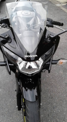 ขาย 36,000 บาท Honda CBR 150 i ปี 57 เครื่องดีเดิมๆ รถวิ่งสองหมื่นกว่าโล ภายนอกมีรอยล้ม ไม่แรงข้างขว
